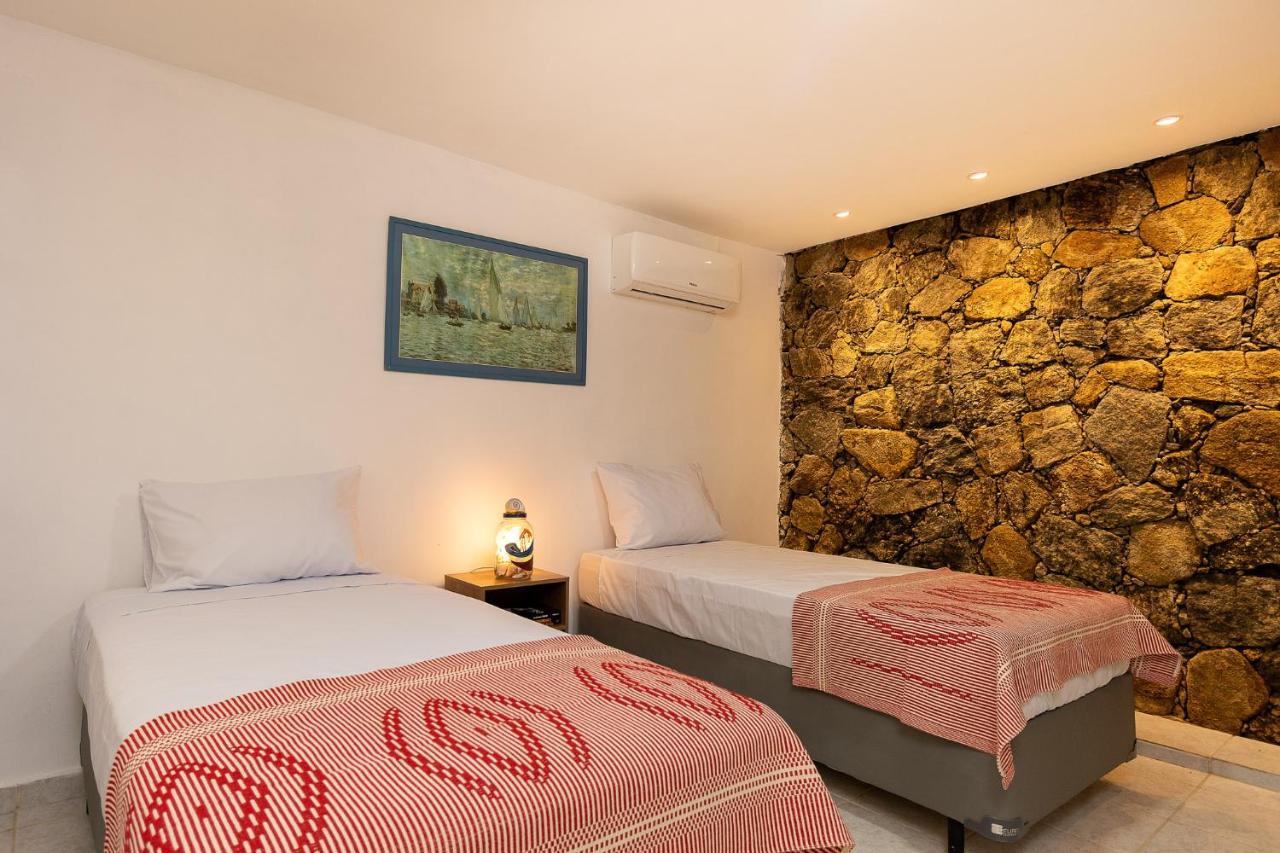 Casa Amarela Bed and Breakfast Angra dos Reis Buitenkant foto